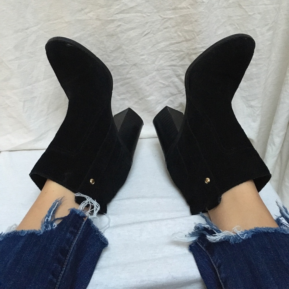 Hoffleno Black suede booties very good condition